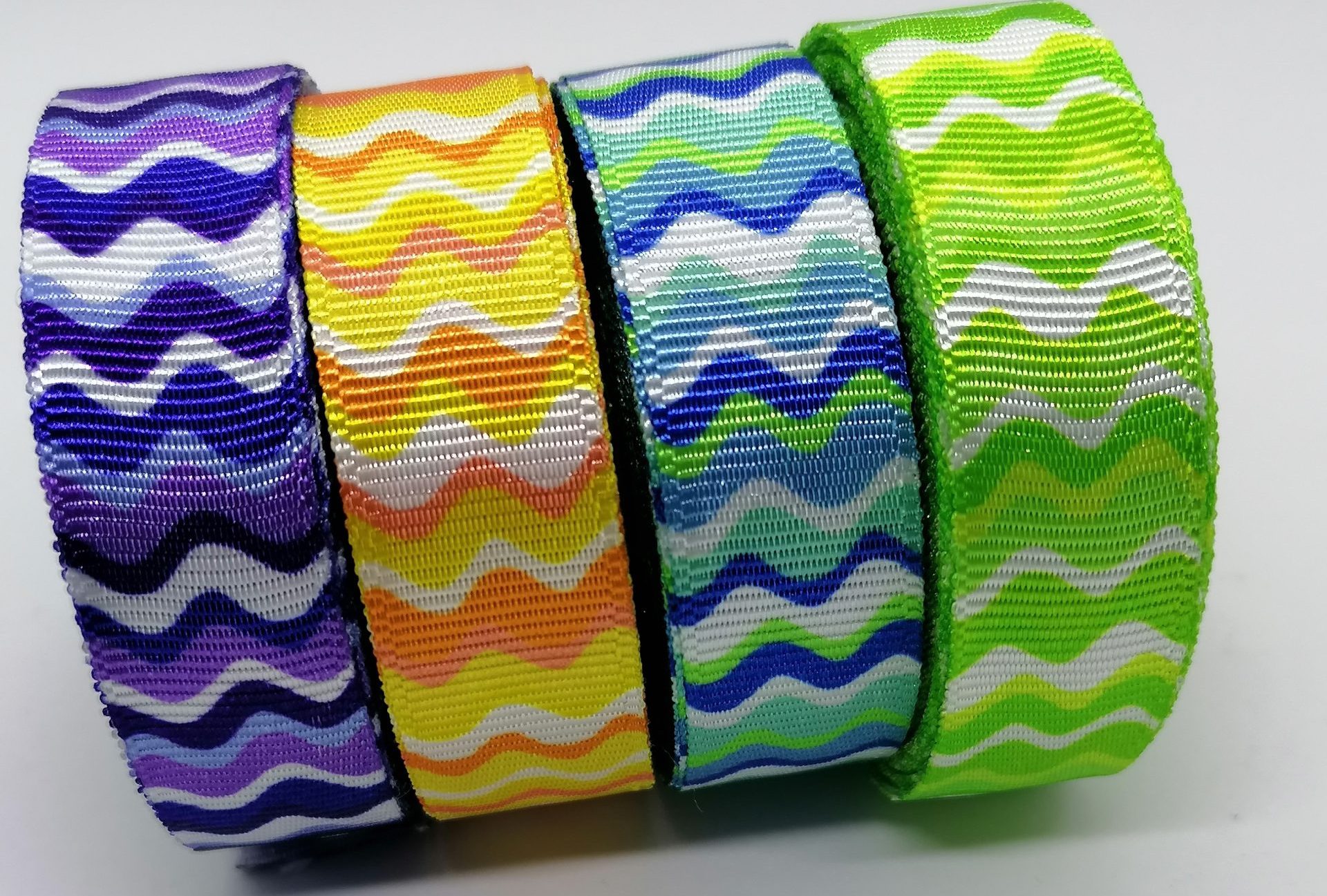 Dalga Desenli Grogren Kurdele